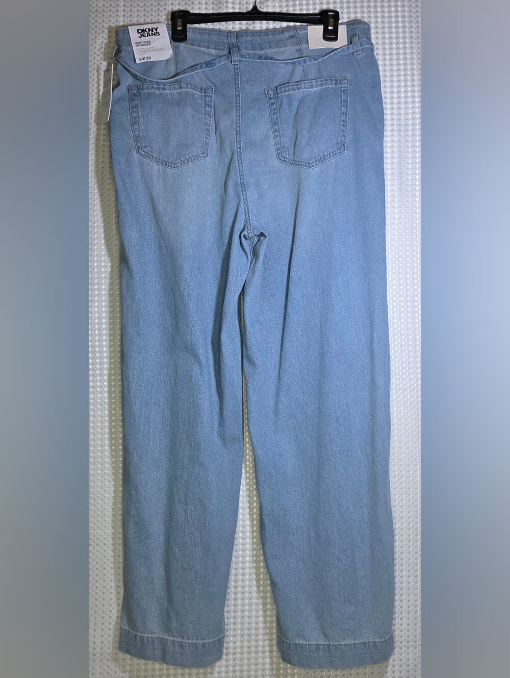 NWT DKNY Jeans High Rise Wide Leg Trouser Jeans 14/32 Light Wash Quiet Luxury - Picture 4 of 10